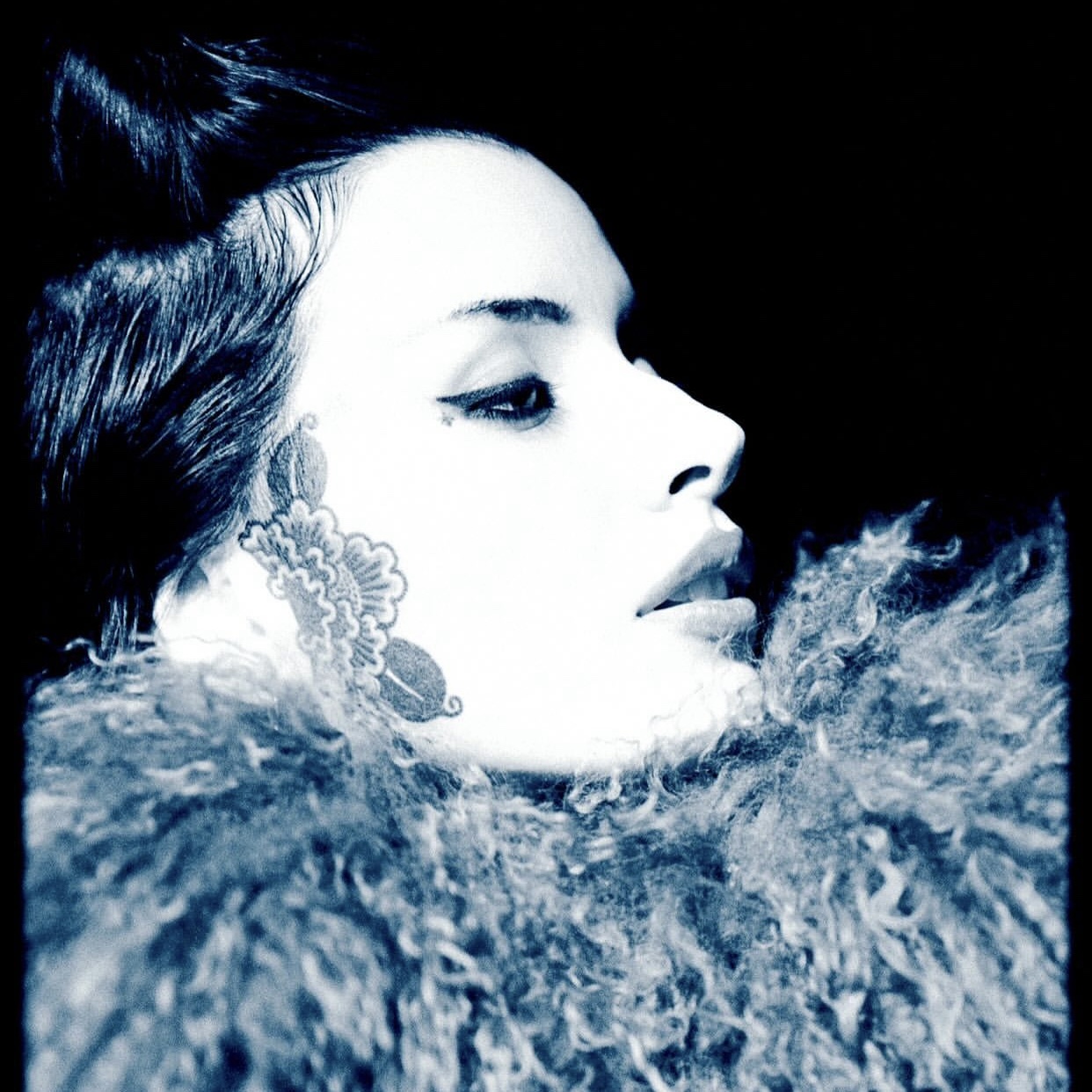 “Forget Me Not” – An Interview with Lucy La Dusk