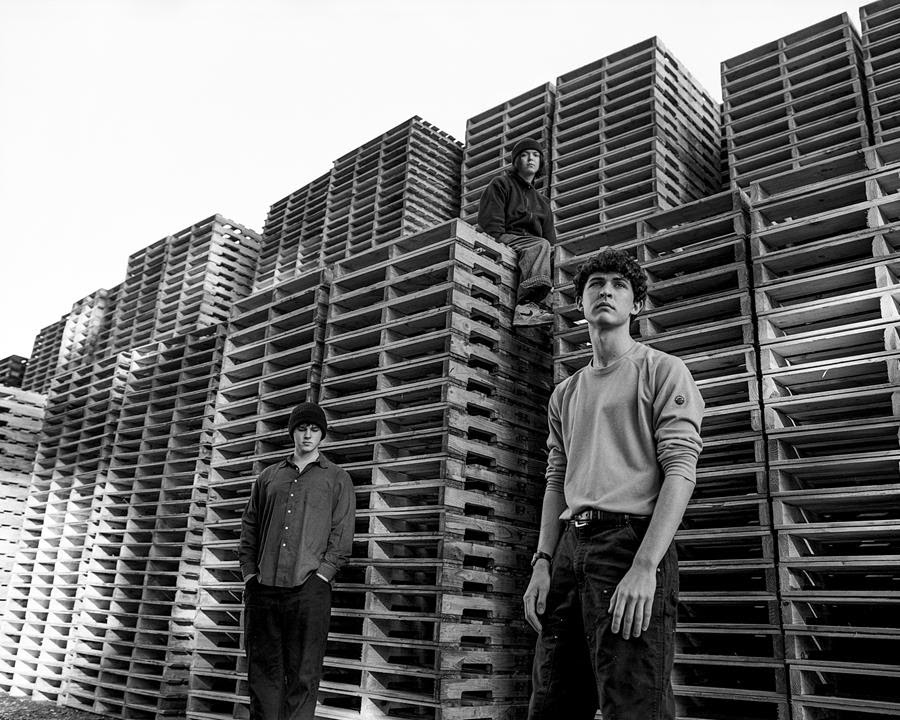 Rhododendron unveils “Family Photo” single ahead of new LP release