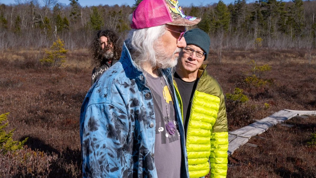 Dinosaur Jr announce new album “There Near” drop new single “Several Got Away”