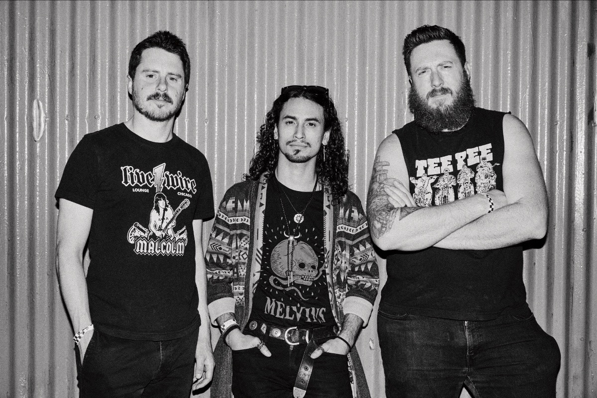 SUN VOYAGER Release Hypnotic New Single “VANDROMEDA”